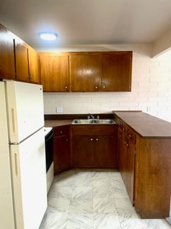 3660 E 3rd St, Tucson, AZ 85716