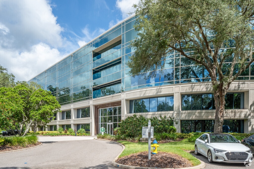 Ivy Global School is an online school located in Tampa Palms.