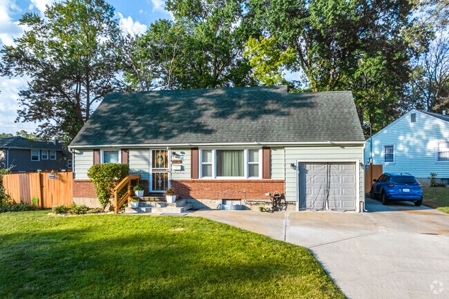 Ranch style homes add mid-century charm to Noble and Gregory Ridge.