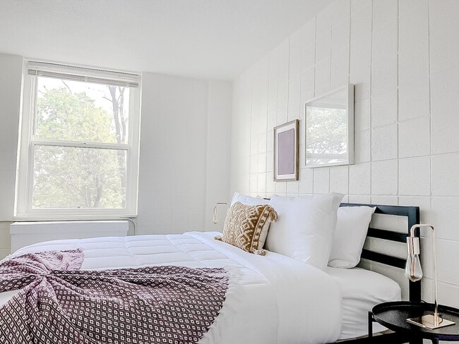 2515 Burnet Ave unit ID1036782P, Cincinnati, OH 45219 - photo 2