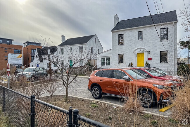 Parking lot for Metta Montessori School