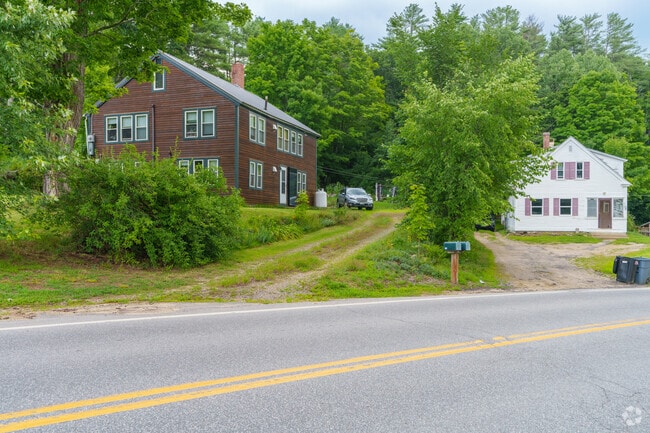 A handful of homes in New Hampton are Colonial-style and sit along well-traveled streets.