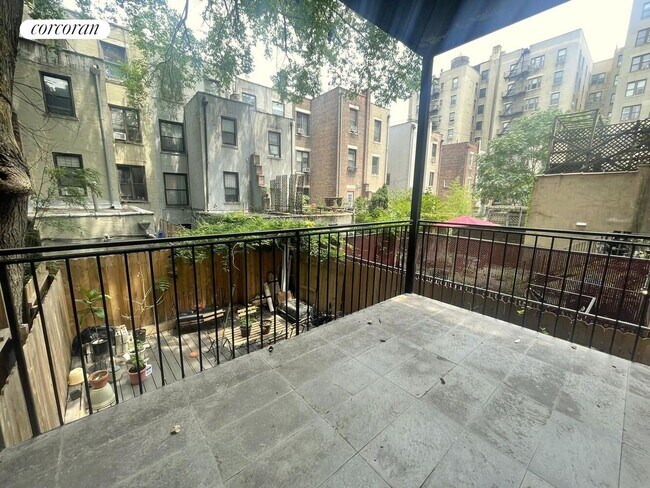 471 W 140th St, New York, NY 10031 - photo 6