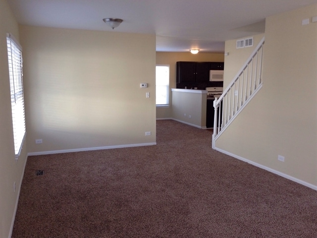 790 Dogwood Ln, Lake In the Hills, IL 60156 - photo 3