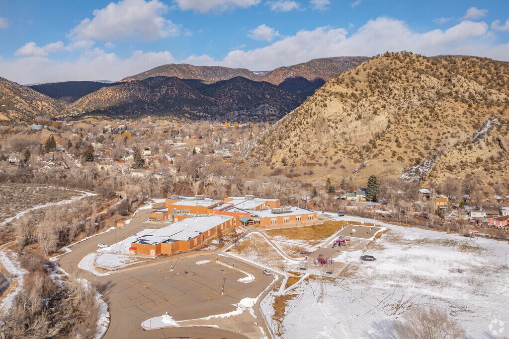 With its dedicated teachers and vibrant community, Elk Creek Elementary School fosters creativity and teamwork, preparing students for a successful future in a supportive setting.