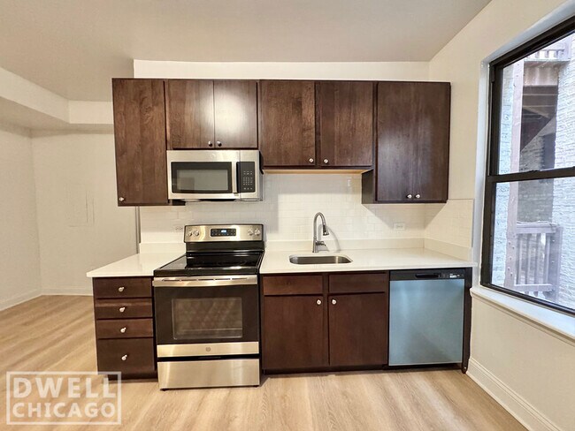 2325 N Kedzie Blvd unit 2, Chicago, IL 60647 - photo 5