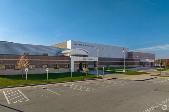 New Haven High School has a student-teacher ratio of 17 to 1 in New Haven.