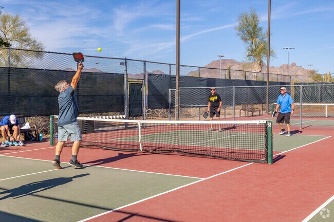 Apache Junction residents are loving the new pickleball courts at Prospector Park.