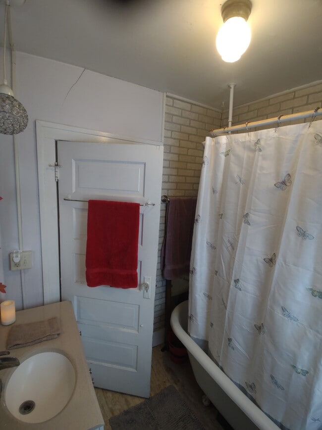 2025 W 4th St unit 2027B, Duluth, MN 55806 - photo 5