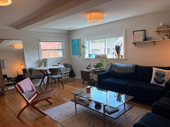 89 Thorndike St unit 3, Cambridge, MA 02141 - photo 2