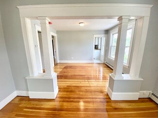 3 Lafayette St, North Attleborough, MA 02760