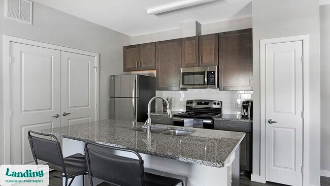 8200 Clarksprings Dr unit 2504.1406877, Dallas, TX 75236 - photo 7