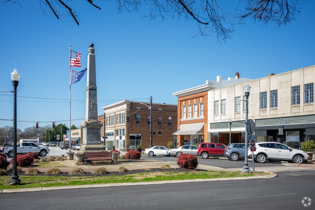 Clinton Downtown has a large Memeorial in the town square.