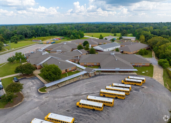 Coosada Elementary School is located at 5260 Airport Rd, Millbrook, AL 36054.