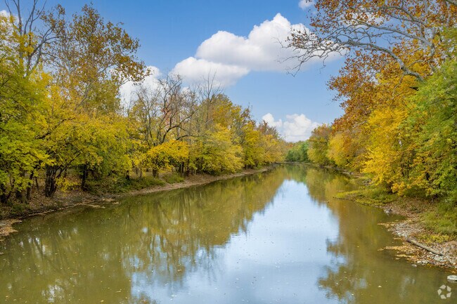 The River Greenway has a river for boating and fishing in Fairfield Terrace/Belmont.