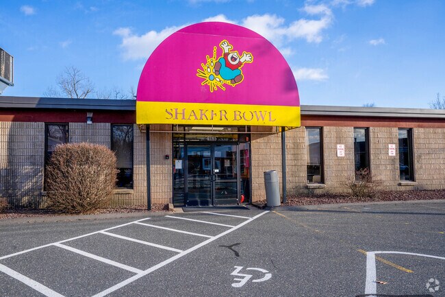 Shaker Bowl is a bowling alley for open bowl, leagues and night sessions in East Longmeadow.