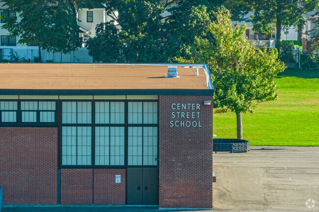 Center Street Elementary School
is a top-rated, public school in Herricks, NY.