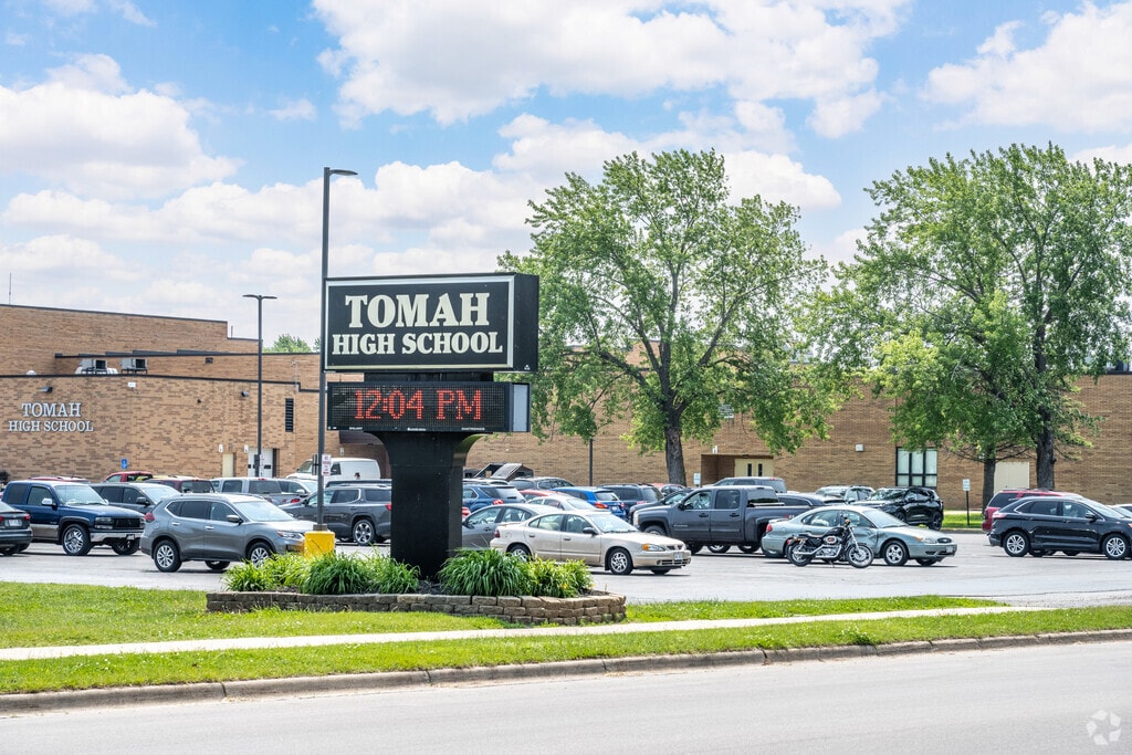 Tomah High School is a public school on Lincoln Avenue.