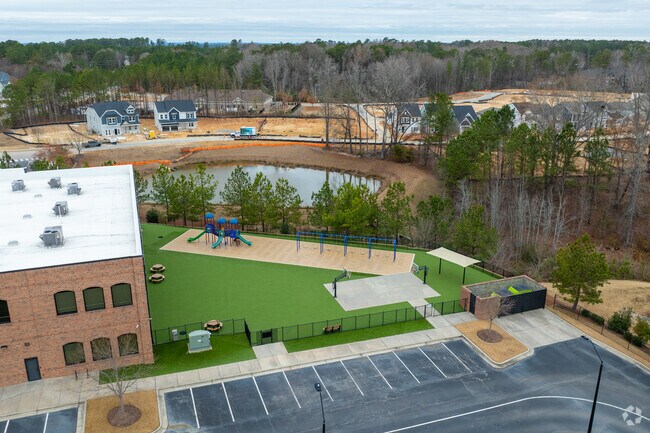 According to Niche.Com, Thales Academy Knightdale has a student-teacher ratio of 16 to 1.