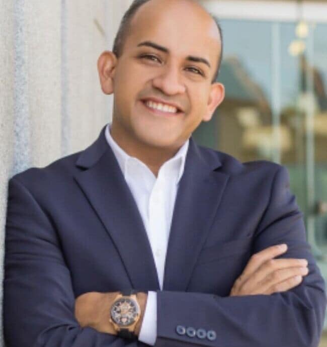 Agent Photo