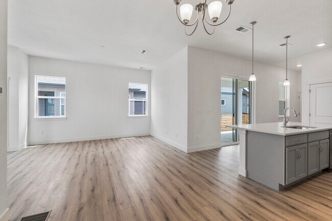 5081 Mckinnon Ct, Timnath, CO 80547 - photo 7