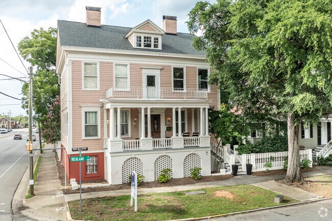 Robert Mills Colonial Revival