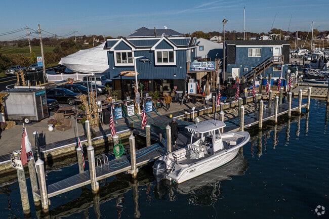Begen Point is a popular area of  West Babylon for its many recreation amenities.