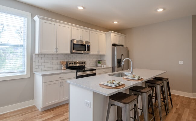 612 4th St NW unit 4, Grand Rapids, MI 49504 - photo 7