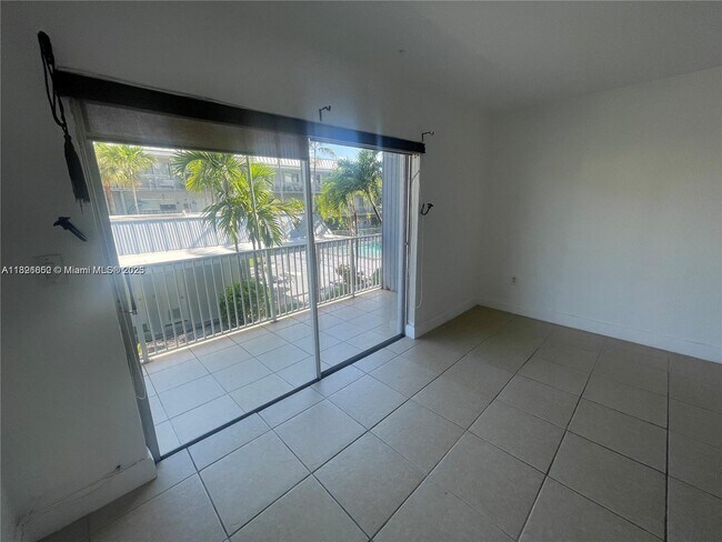 7401 SW 82nd St unit 210S, Miami, FL 33143 - photo 5