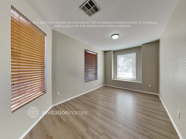 13446 W Keim Dr, Litchfield Park, AZ 85340 - photo 5