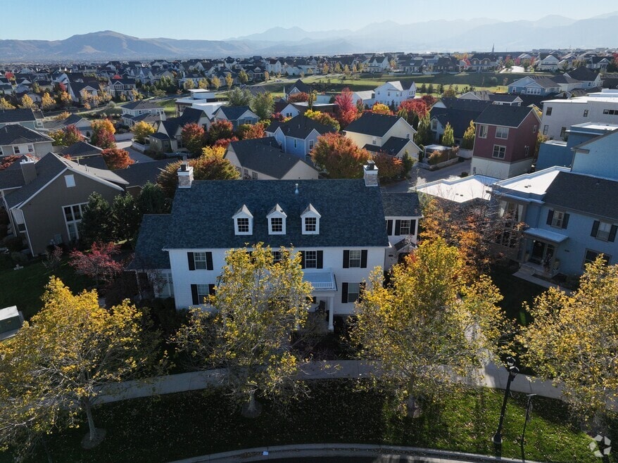 4801 W South Jordan Pkwy, South Jordan, UT 84009 - photo 2