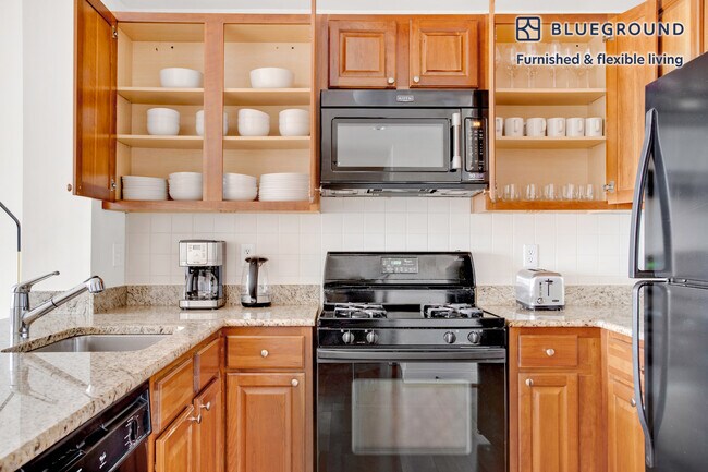 770 5th St NW unit FL11-ID535, Washington, DC 20001 - photo 7