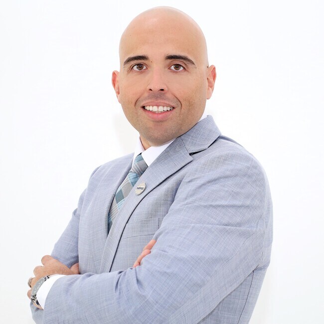 Agent Photo