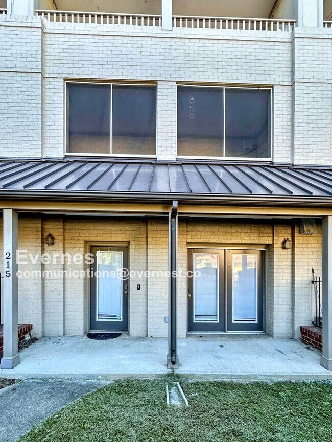215 N 19th St Unit 12, Richmond, VA 23223