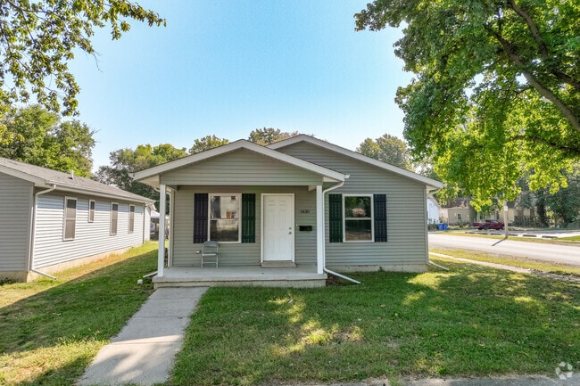 Smaller homes in Iles Park offers affordability and low maintenance.