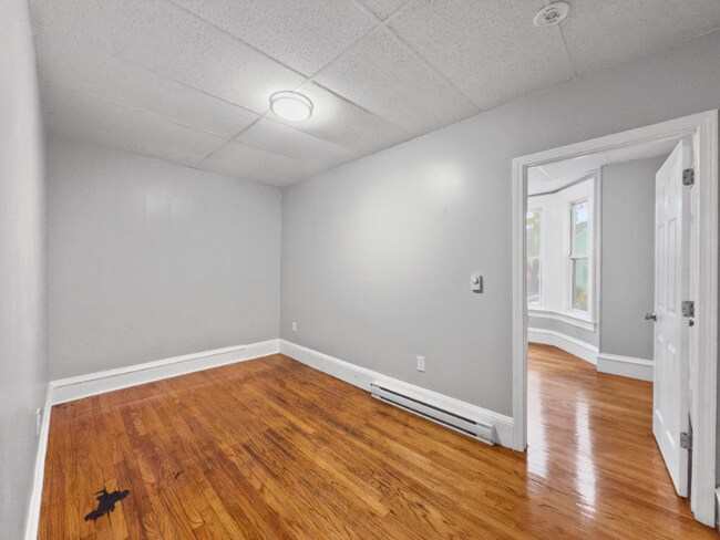 379 Haverhill St unit 1, Lawrence, MA 01840 - photo 4