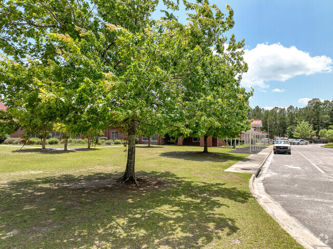 Sue Reynolds Elementary School driveway view in Augusta, GA.