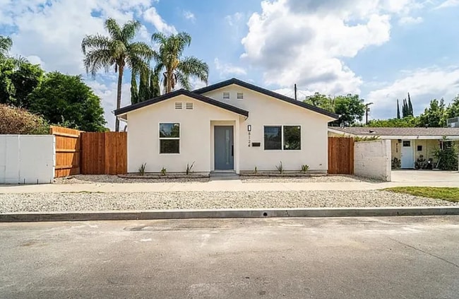 8124 Shirley Ave, Los Angeles, CA 91335 - photo 3