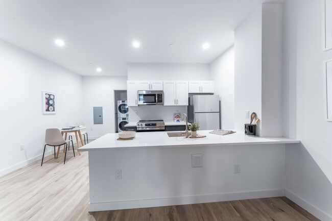 The Mercer, Newark, NJ 07102 - photo 7