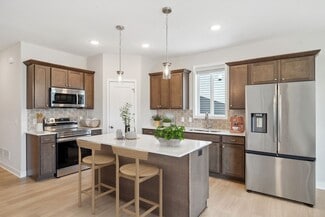 174 Gambel St, River Falls, WI 54022