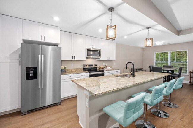 The Flats of Acme Village, Williamsburg, MI 49690 - photo 6