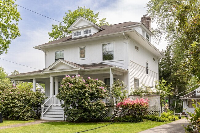 American Foursquare is one of many architectural styles found throughout Closter, NJ.