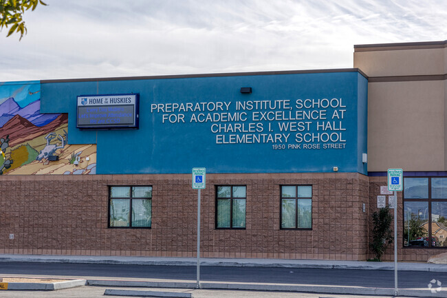 West Prepatory Academy At Charlles I West Hall Sec 4