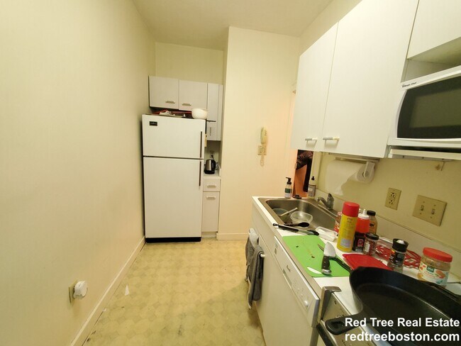 1669 Commonwealth Ave unit 8, Brighton, MA 02135 - photo 6