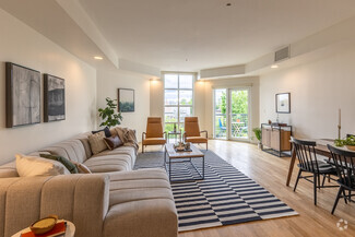 2285 NW Flanders St, Portland, OR 97210