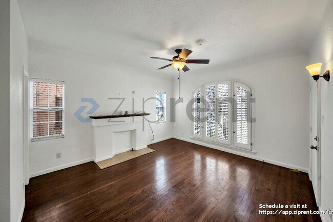 2818 S Bronson Ave, Los Angeles, CA 90018 - photo 4