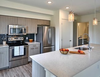 2601 76th Ave SE, Mercer Island, WA 98040
