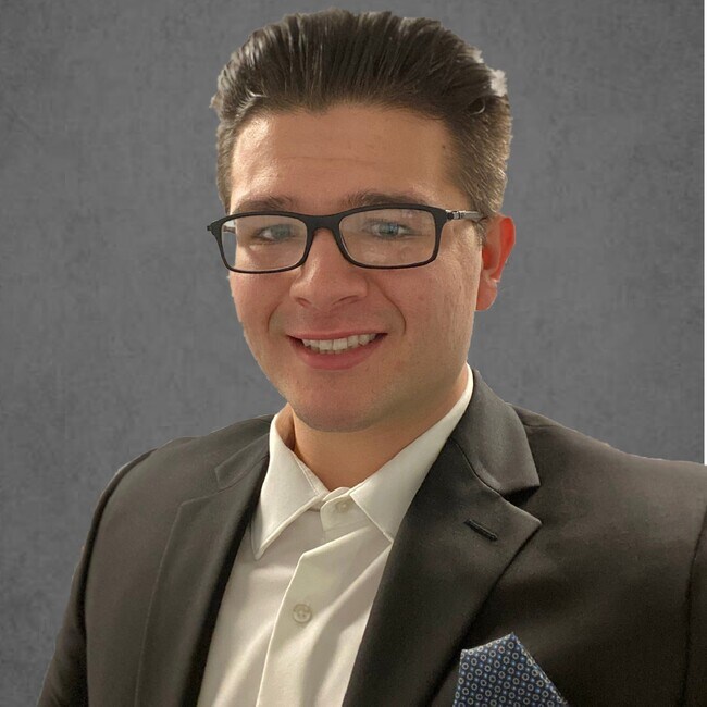 Agent Photo