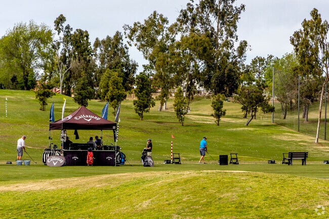 The Shadowridge Golf Club has a wonderful 18 holes in Shadowridge.