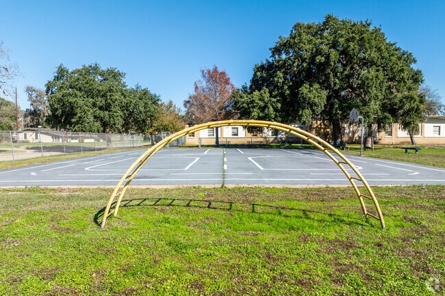 Elisabet Ney Elementary School has several types of playground equipment.